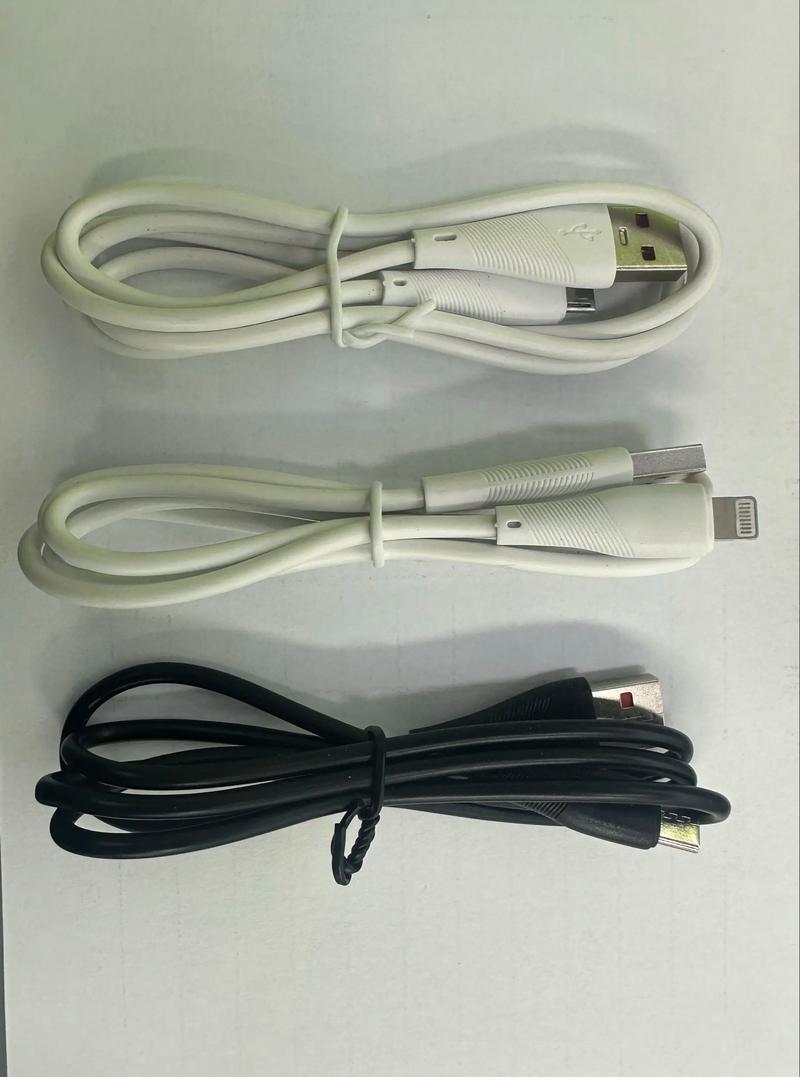 源头工厂的硬核魅力 每周开一个模具，重新定义数据线充电头的专业壁垒